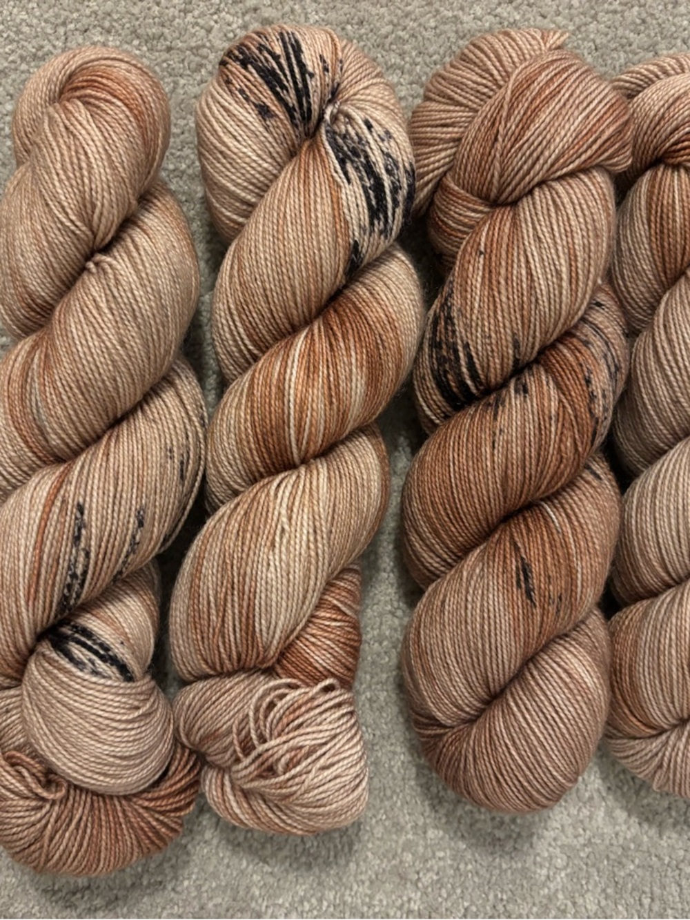 Woolberry Yarn- Berry Sock 80/20 4 skeins - Picture 2 of 3